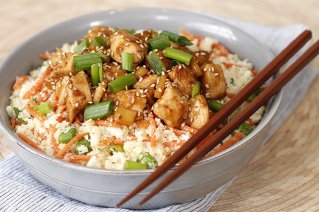 default_hungry-girl-healthy-teriyaki-chicken-cauli-rice-bowl-recipe-20161205-1251-6027-9408